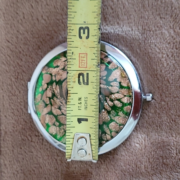 Great Gift idea- Compact Mirror - Picture 10 of 12